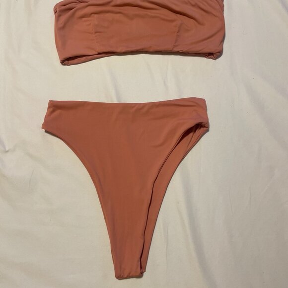 437 THE AUBREY BIKINI TOP / PINK (SM) - Picture 4 of 5